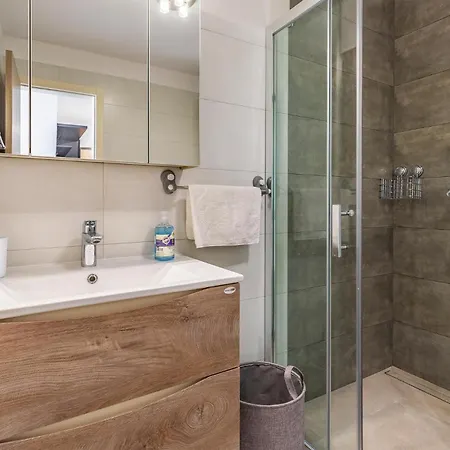 Daire 3 Bedroom Cozy In